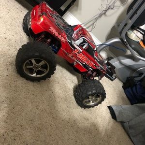 Rc car traxxas 2.4 4wd